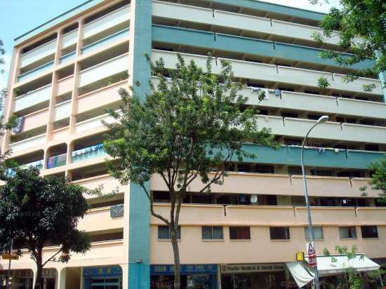 Yishun Street 71 thumbnail photo